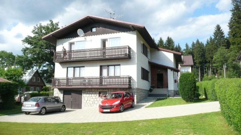 Apartmany Puskarcikova هاراشوف المظهر الخارجي الصورة